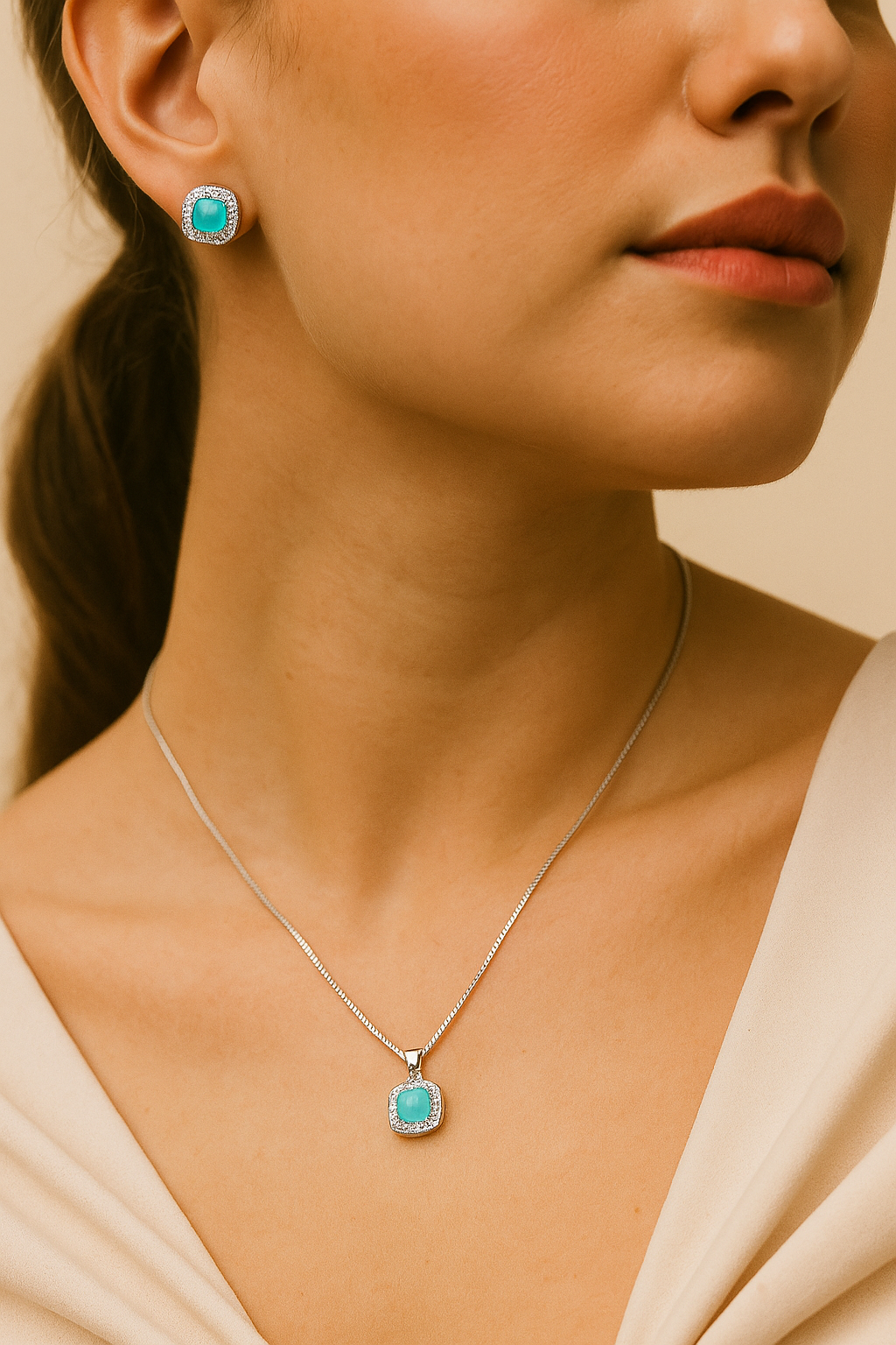 Cushion-Cut Elegance β 1 Carat Gold Zircon Jewellery Set