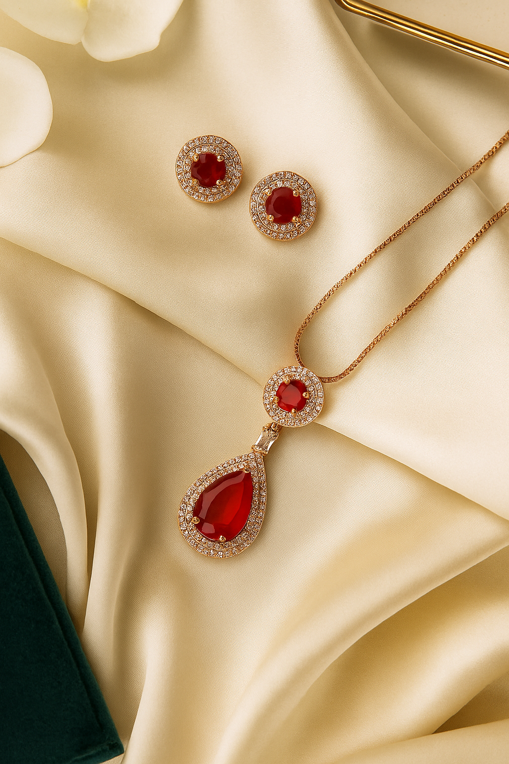 Imperial Radiance – Gold Zircon Necklace & Earrings Set